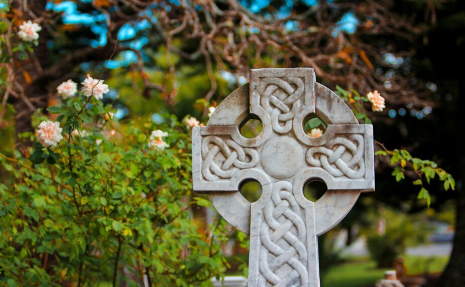 picture of a tombstone